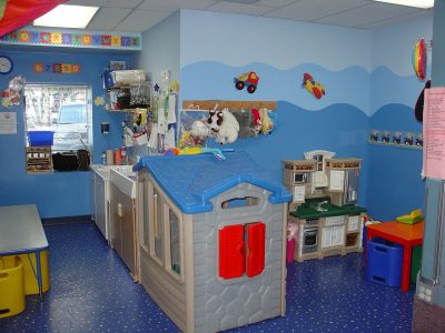 toddler-room-569199_1280